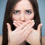 Как избежать неприятного запаха изо рта
